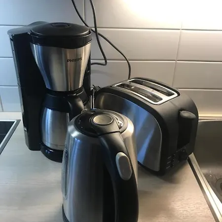 Huoneisto Moderni Saunallinen Huoneisto 1-3 Hlolle *